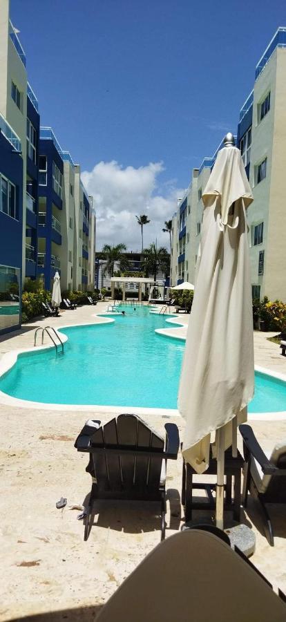 Chic Beachfront Apartment - Private Beach Access プンタ・カナ エクステリア 写真